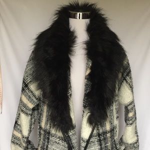 C&C California Jacket Blazer Plaid Flyaway Faux Fur collar